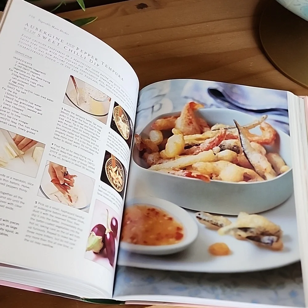 Thai & South-East Asian Cooking Book - Picture 14 of 16